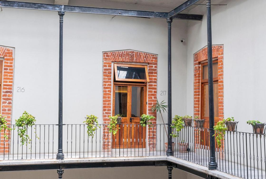 Elegante Loft Contemporaneo En Edificio Historico * Mexico City