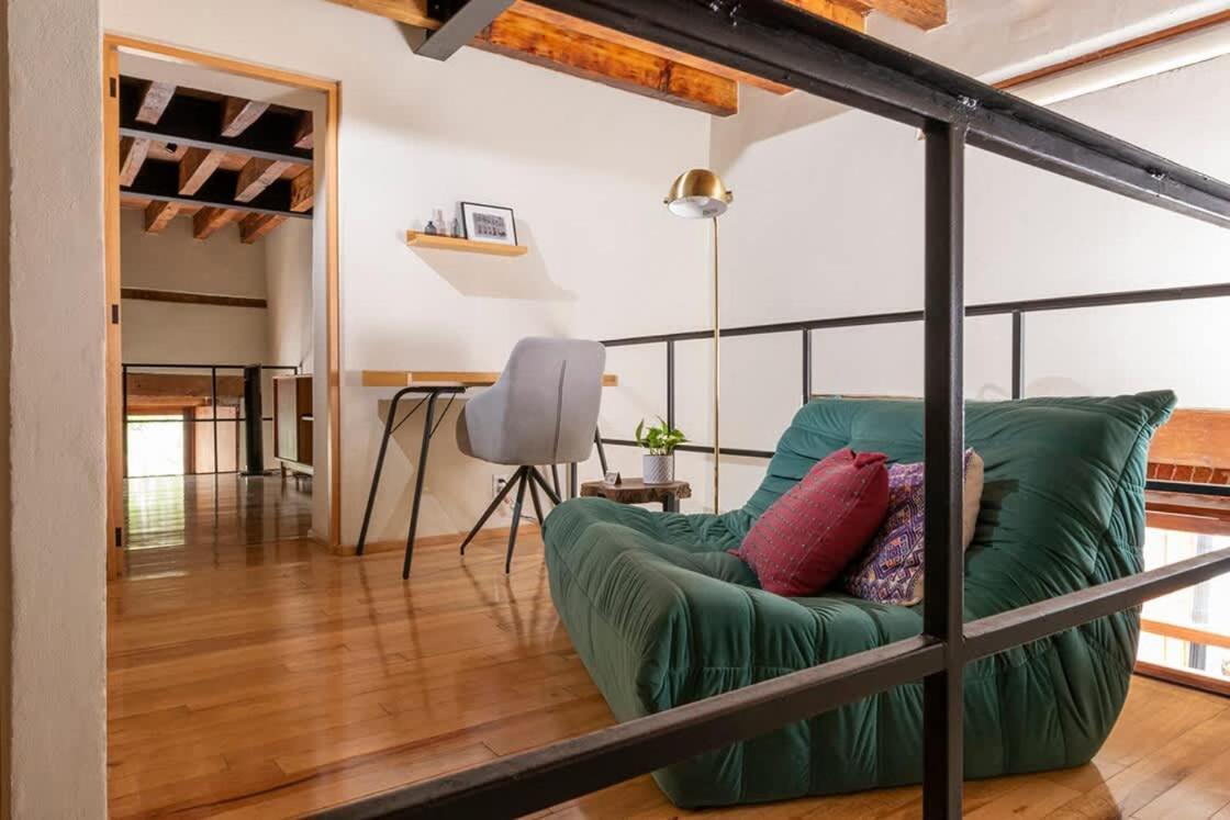Elegante Loft Contemporaneo En Edificio Historico